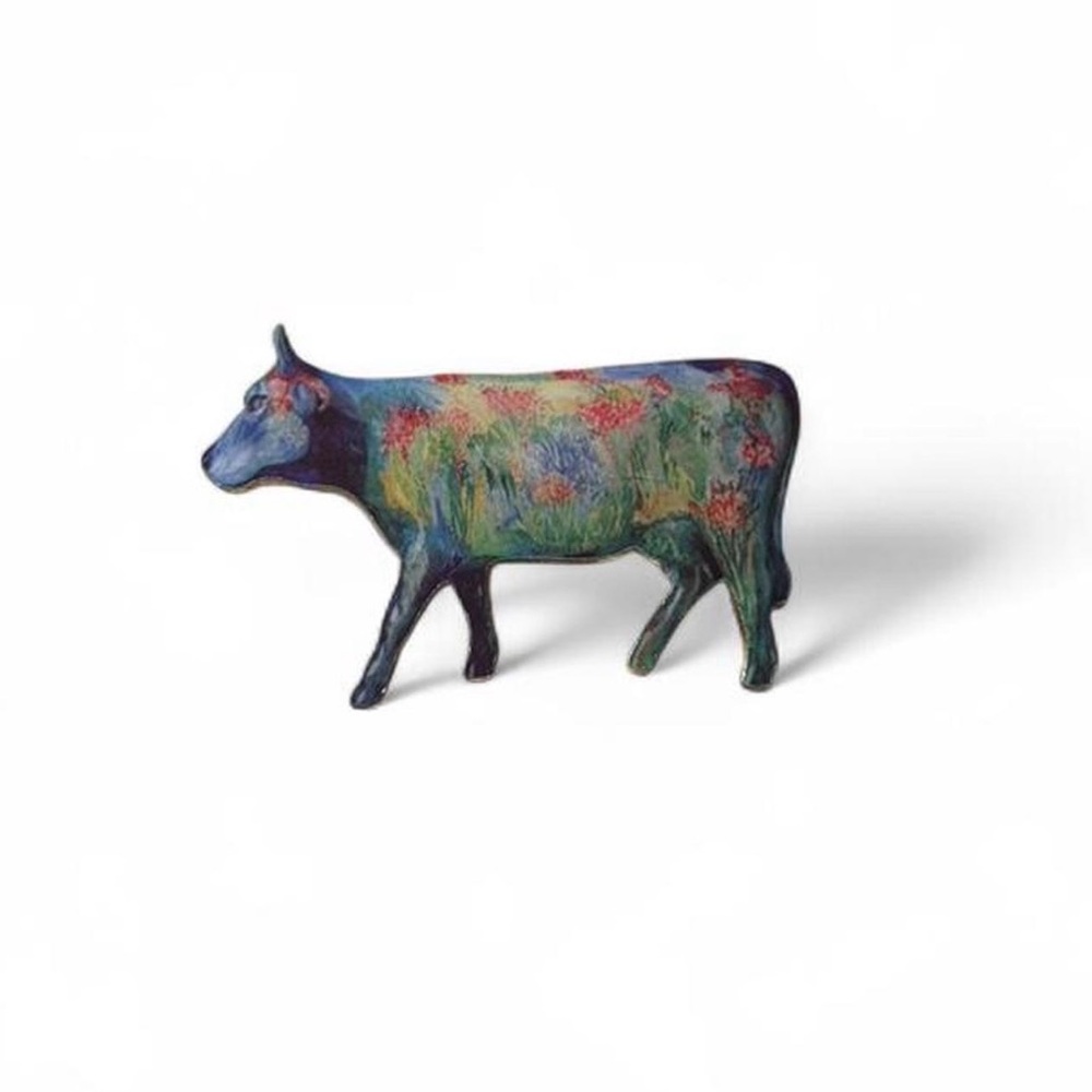 Taiwanese flower cow pin